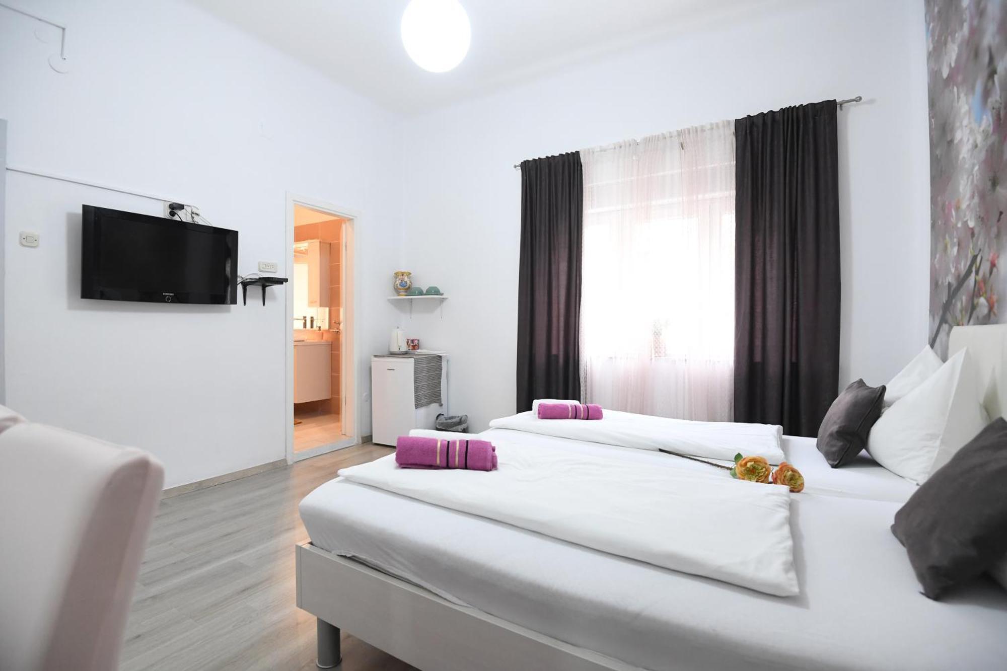 Green Lighthouse Rooms Zadar Exterior photo